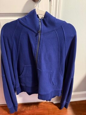 Lululemon scuba crop